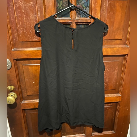 Torrid long black tank with criss cross neck design - Picture 3 of 4